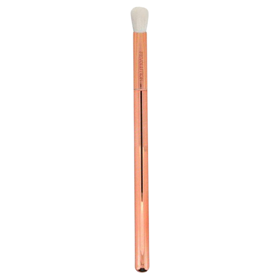 Makeup Revolution Ultra Pointed Crease Eyeshadow Brush E301